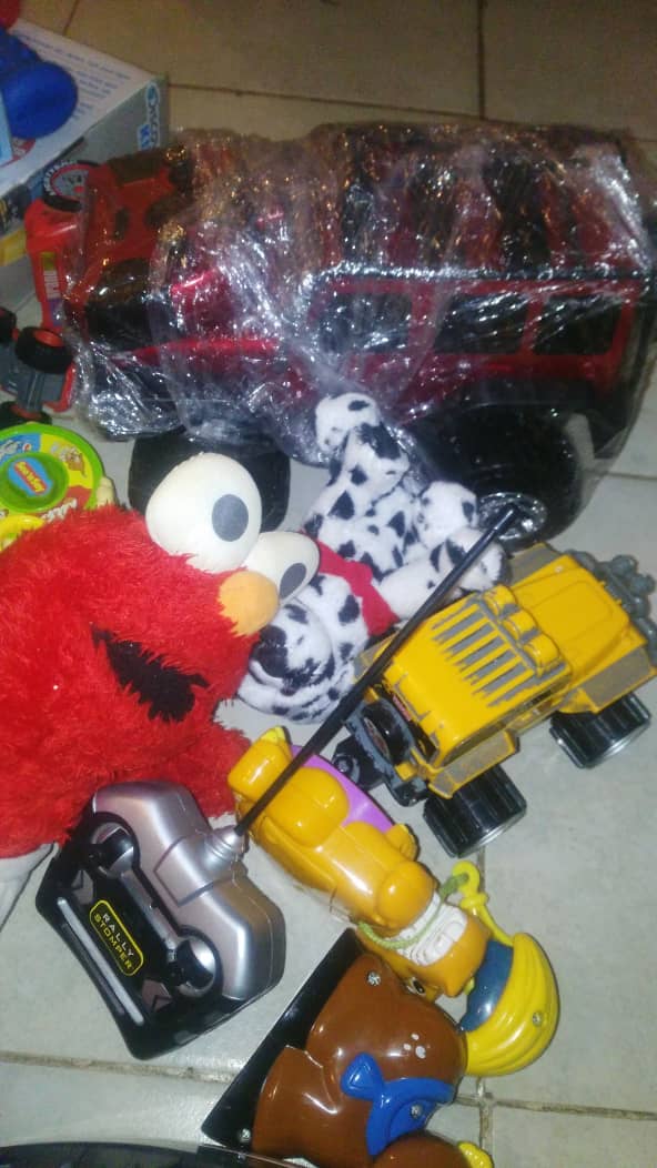 toys